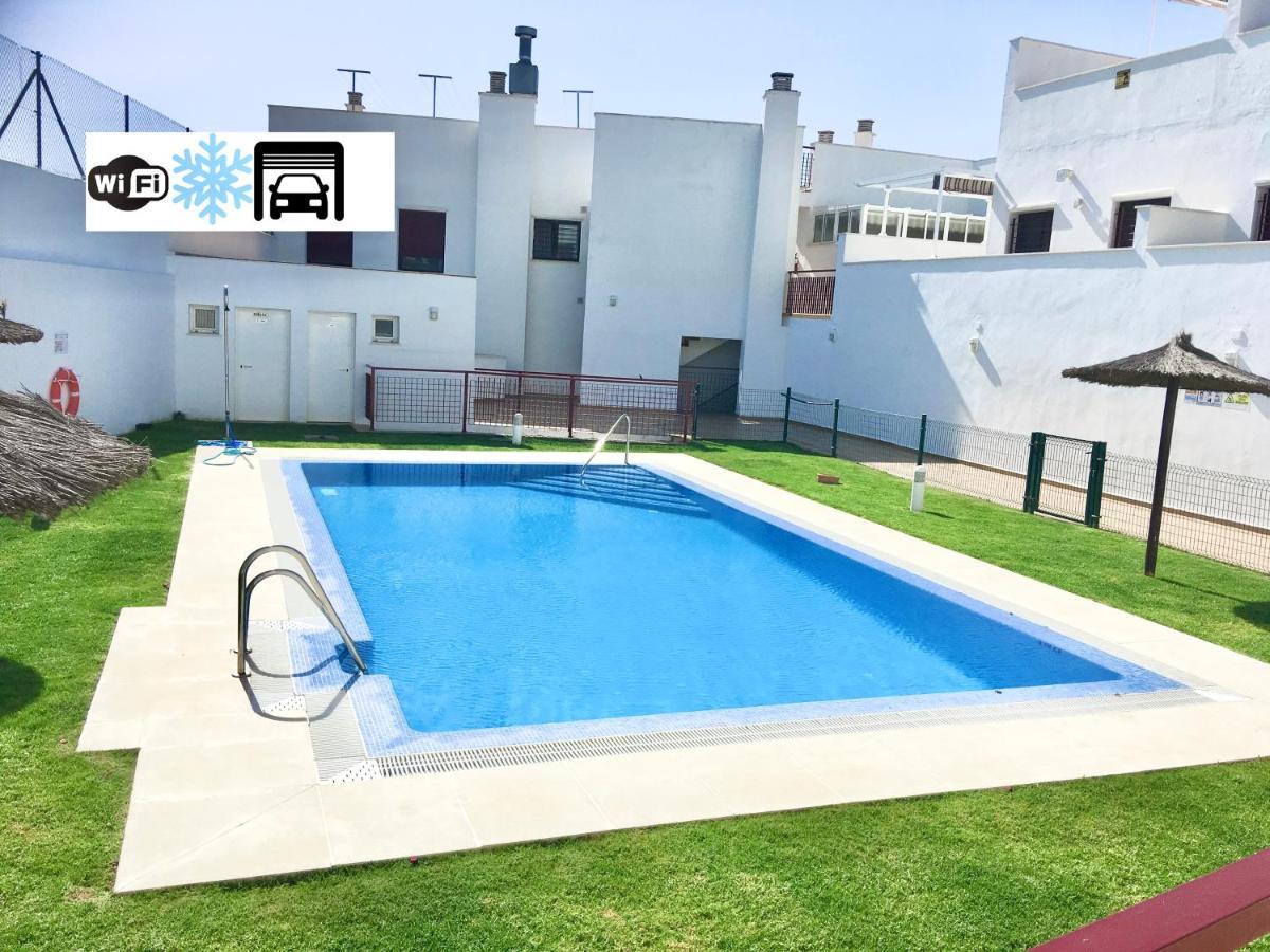 Atico Premium Conil Con 2 Terrazas, Parking, Piscina, Aire Ac Y Wifi -solo Familias Y Parejas- Appartamento *